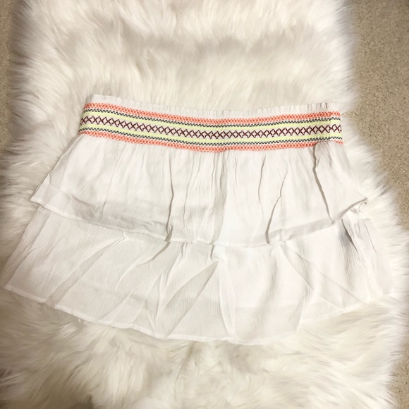 aerie Tops - NEW Aerie white ruffle top size L